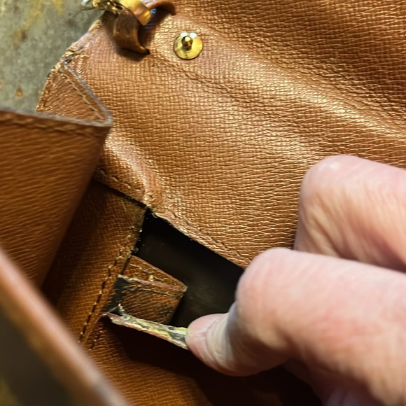 Louis Vuitton clutch/wristlet with unbranded crossbody chain - Picture 13 of 14